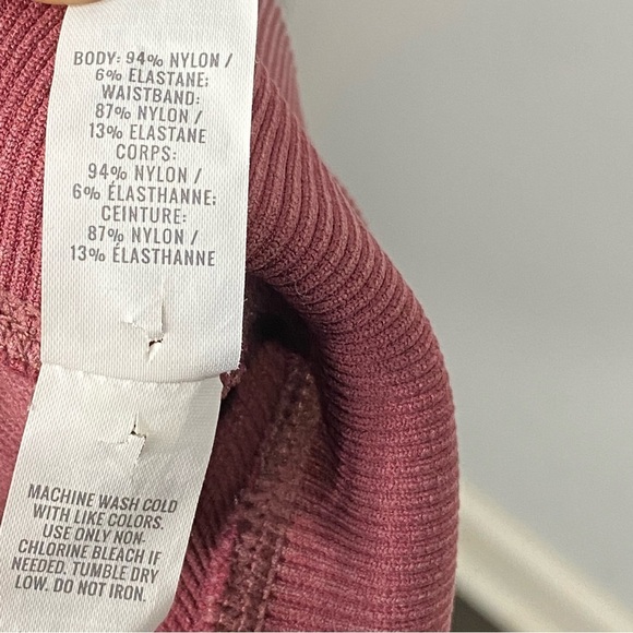 AERIE Offline Seamless Macrame High Waisted Leggings - Picture 13 of 14